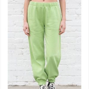 Brandy Melville Rosa Sweatpants
